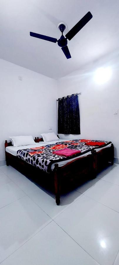 בודהגאיה Nilam Guest House מראה חיצוני תמונה