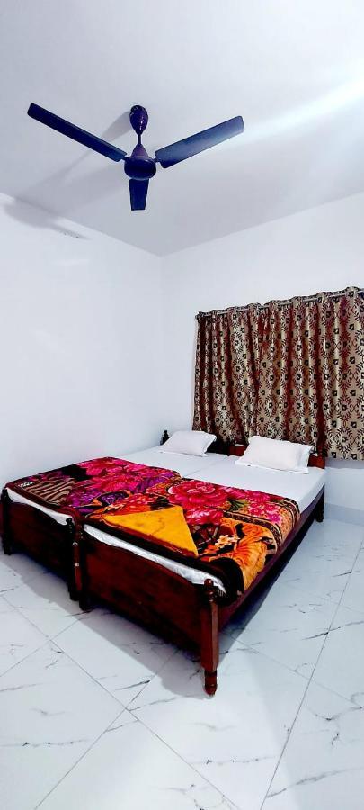 בודהגאיה Nilam Guest House מראה חיצוני תמונה