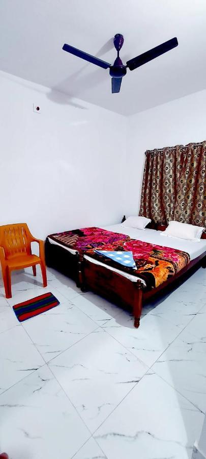 בודהגאיה Nilam Guest House מראה חיצוני תמונה